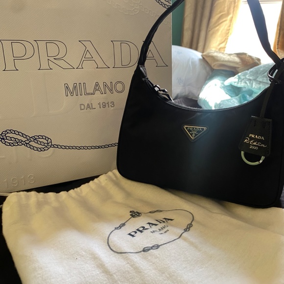 PRADA Re-Nylon Re-Edition 2000 mini-bag - Picture 2 of 9